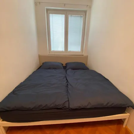 útulný U Krytého Bazénu.